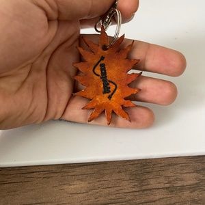 Hypoluxo Heaven leaf Leather Keychain (Medium Brown)